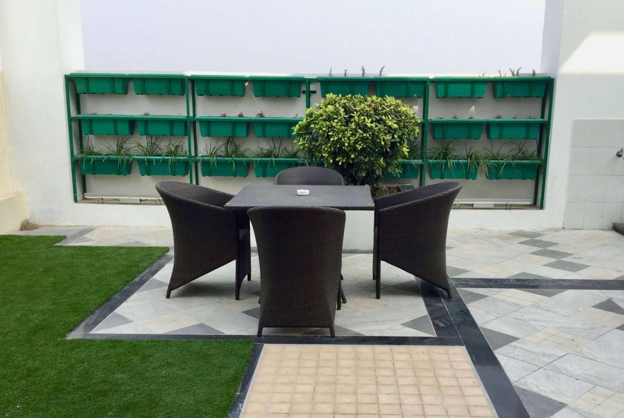 Ramada By Wyndham Ghaziabad Vasundhara Hotel Kültér fotó