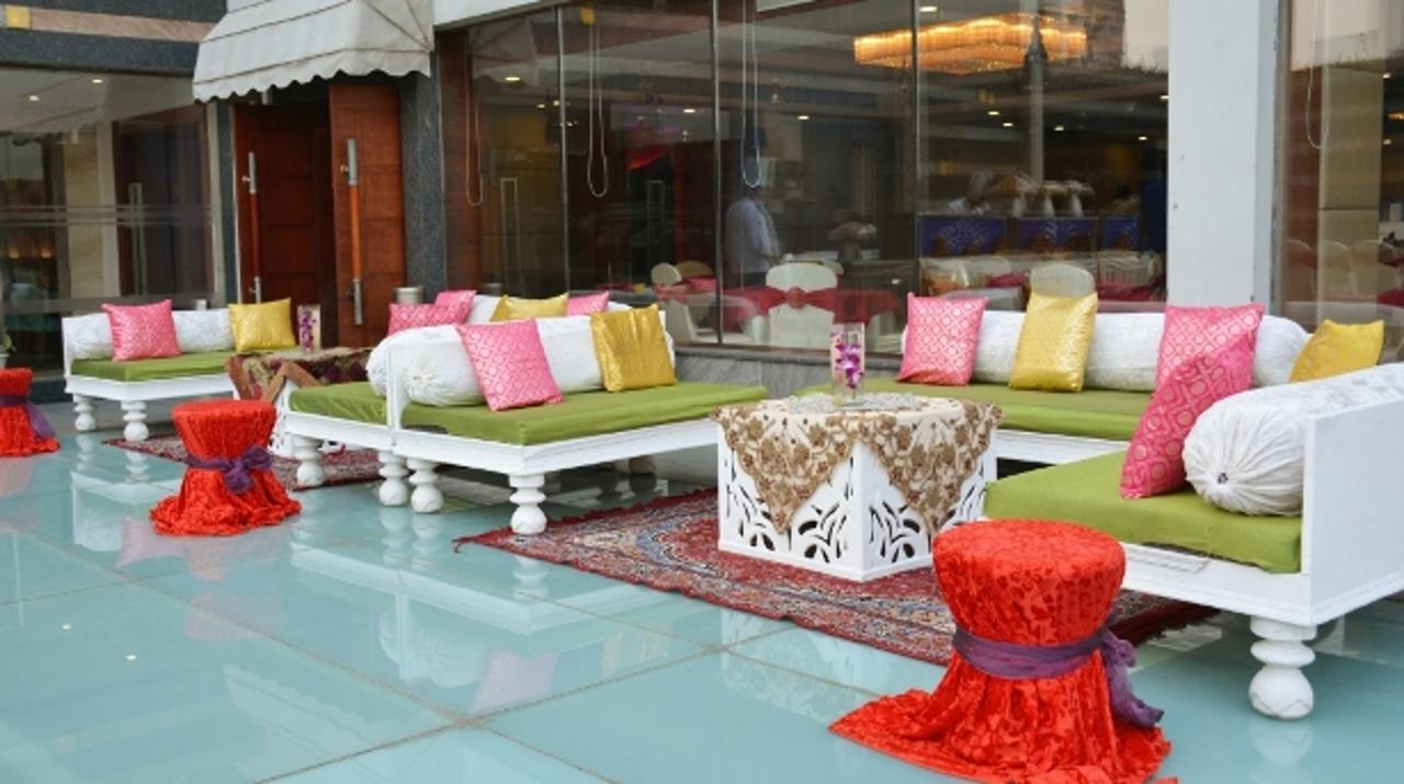 Ramada By Wyndham Ghaziabad Vasundhara Hotel Kültér fotó