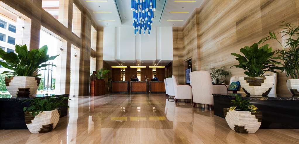 Ramada By Wyndham Ghaziabad Vasundhara Hotel Beltér fotó